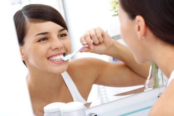 Naturalne sposoby wybielania zębów