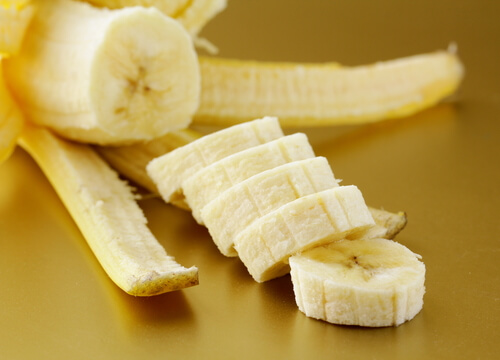 Banan w plasterkach