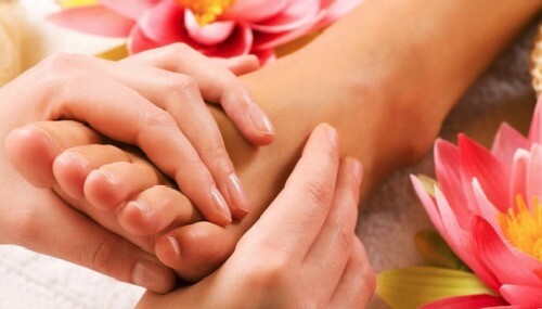 Masaż na zmęczony stopy