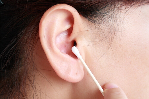 3#:Czyszczenie uszu-uszy.jpg