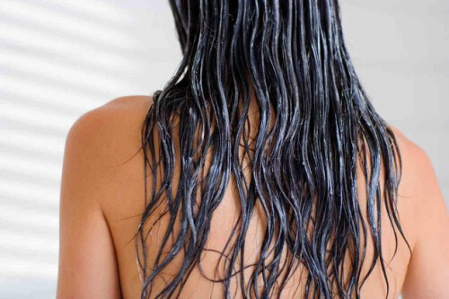 Włosy - jak myć je bez szamponu?