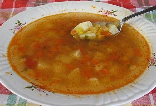 Pyszna zupa warzywna na spalanie tłuszczu