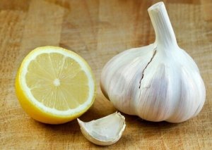 Czosnek i cytryna mogą oczyścić arterie - oto sposób!