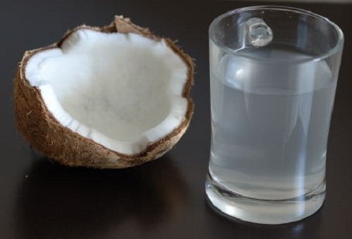 Naturalna woda kokosowa