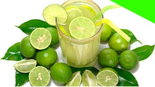 sok-z-limonki.jpg Oczyszczający sok z limonki