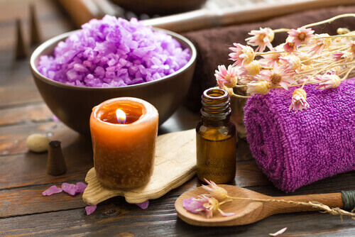 Aromaterapia - świeczka, sole i olejek