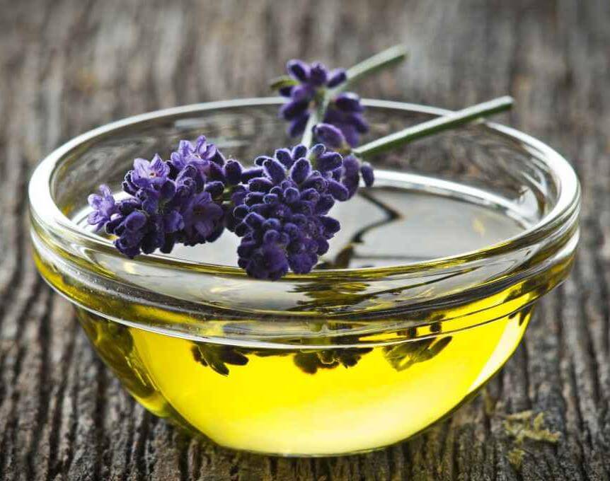 Naturalny olejek lawendowy
