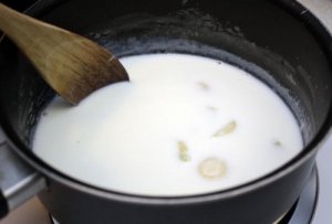 Mleko czosnkowe jako remedium na rwę kulszową
