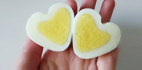 Jajko na twardo w kształcie serca