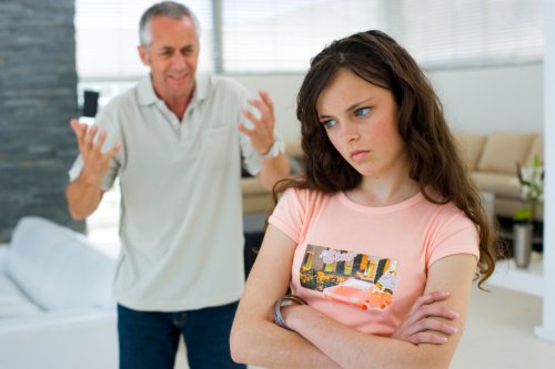 Kłótnia rodzica z nastolatką