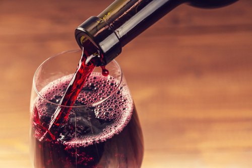 Czerwone wino pomocne w zwalczaniu raka