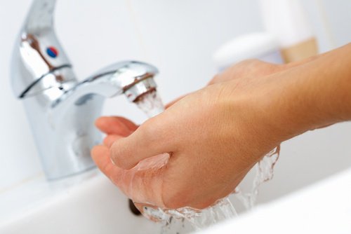 Jak odpowiednio myć ręce?