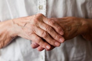 Zapalenie stawów rąk — łagodzenie objawów