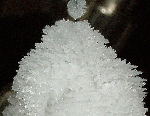 Kryształki magnezu