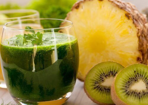 Kiwi z ananasem