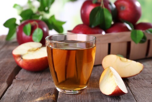 sok jabłkowy i ocet jabłkowy