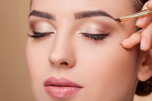 Naturalne brwi