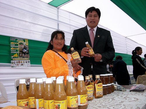 Korzeń maca na stoisku sprzedażowym