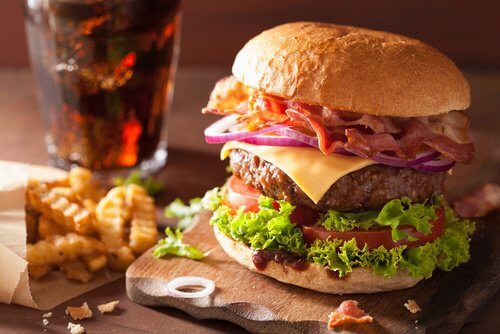 hamburger-i-frytki Hamburger frytki