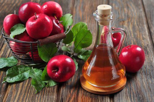 naturalne składniki w occie jabłkowym