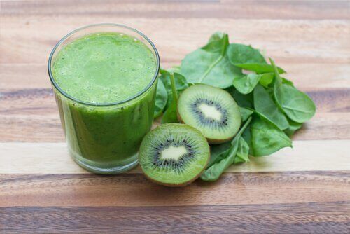 Smoothie z kiwi