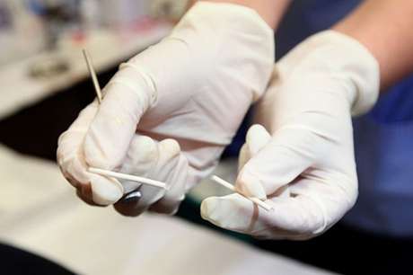 implant podskórny usuwanie
