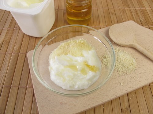 jogurt i miód - składniki maseczki