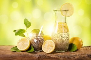 Nasiona chia i sok z cytryny –  Samo zdrowie