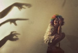 Negatywni ludzie - 6 typów, których lepiej unikać