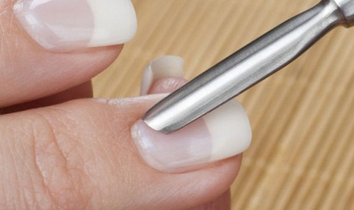 Paznokcie - zaniedbane skórki