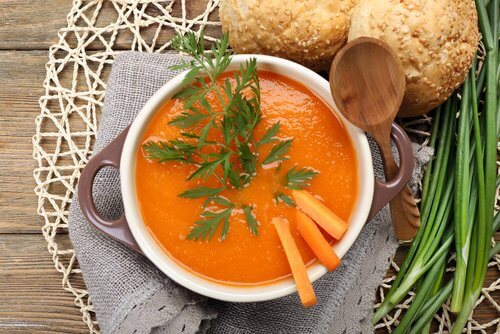 zupa marchwiowa idealna dla osób z chorobą Crohna