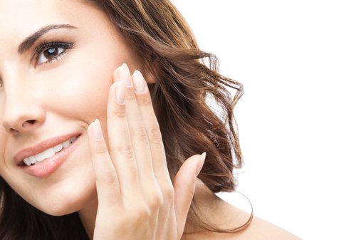 Twarz - 7 tricków, które pomogą Ci zachować piękną skórę