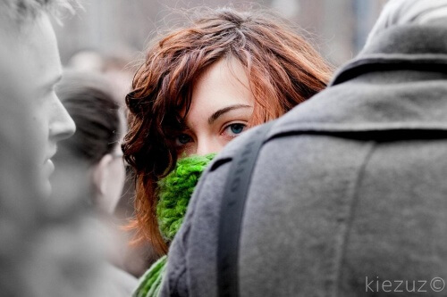 Zawstydzona kobieta traci drogę do szczęścia