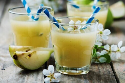 Zgrabna sylwetka dzięki smoothie z gruszki