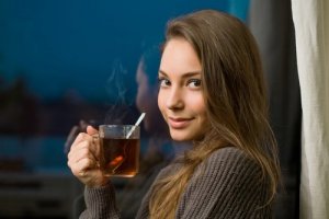 Trudności z zasypianiem? Wypróbuj herbatę z banana i cynamonu