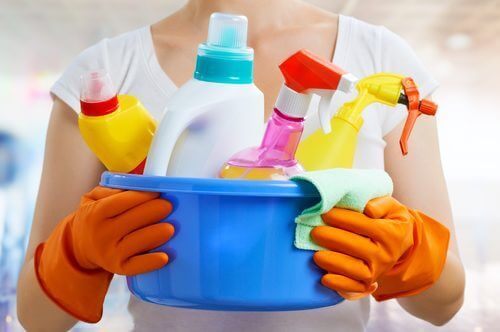 środki chemiczne sprzątanie domu