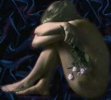 Smutna kobieta z różami