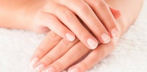Problemy z paznokciami? Poznaj te naturalne sposoby