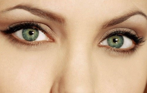 kobieta zielone oczy
