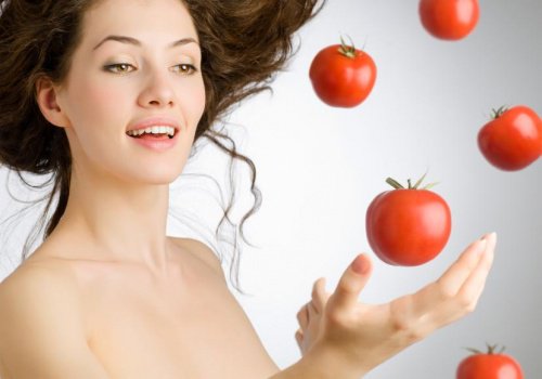 Kobieta i pomidory
