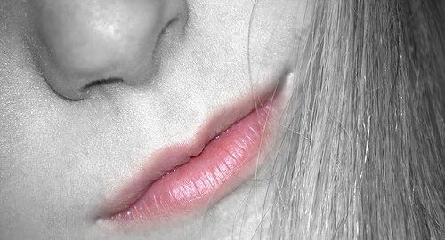 Usta kobiety