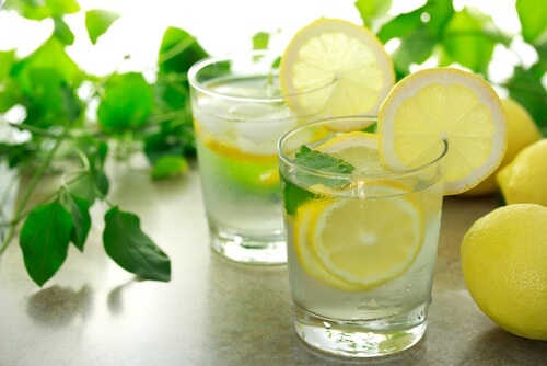 Domowej roboty lemoniada