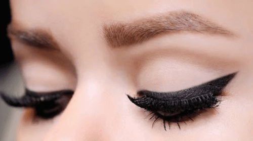 Eyeliner - 10 trików, jak go używać