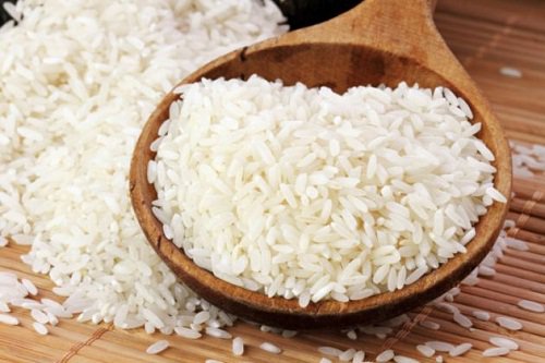 ryż jako baza do toniku na tłustą cerę