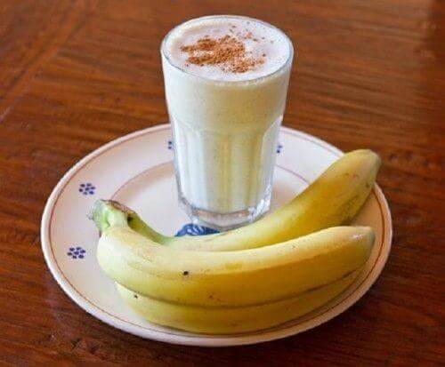 Smoothie bananowe na bezsenność