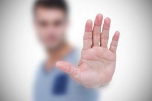 Asertywność w związku – Jak ustalać granice i mówić ,,nie”?