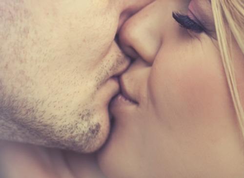 Całowanie się - 5 najczęstszych infekcji