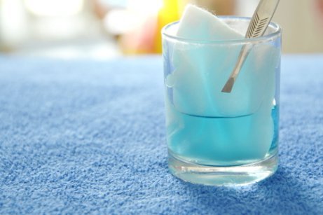 Roztwór leczniczy z alkoholu woda w uchu