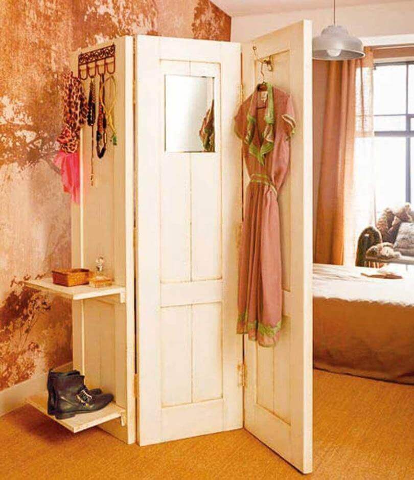 parawany ze starych drzwi