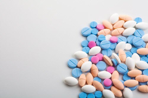 Tabletki pigułki mogą powodować guzki śpiewacze